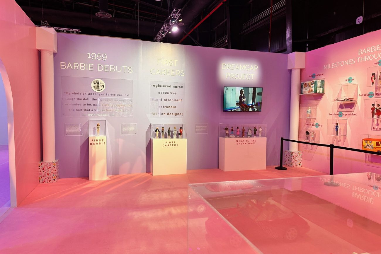 Custom-built World of Barbie experience set by N2 Creative was designed and installed for SELA in Saudi Arabia for Riyadh season. Our team specializes in creating bespoke, functional sets for films, TV shows, and events. Based in London, we bring creativity and precision to every project.